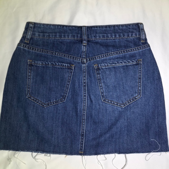 Cute mini denim skirt - Picture 2 of 6